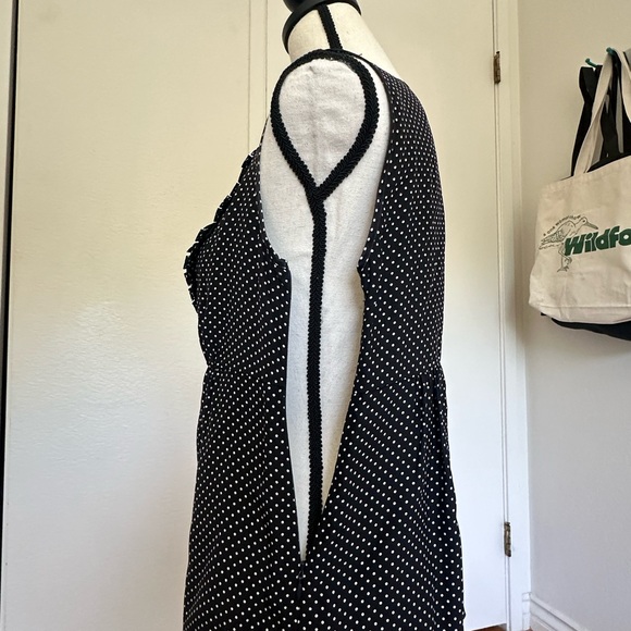 J Crew 100% Silk Polka Dot Top Size 4 - Picture 4 of 6